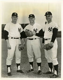 1964 Mickey Mantle and Roger Maris Original Vintage Photo with Tom Tresh 